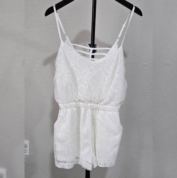 Liberty Love Pants - Liberty Love White Lace Strappy Romper